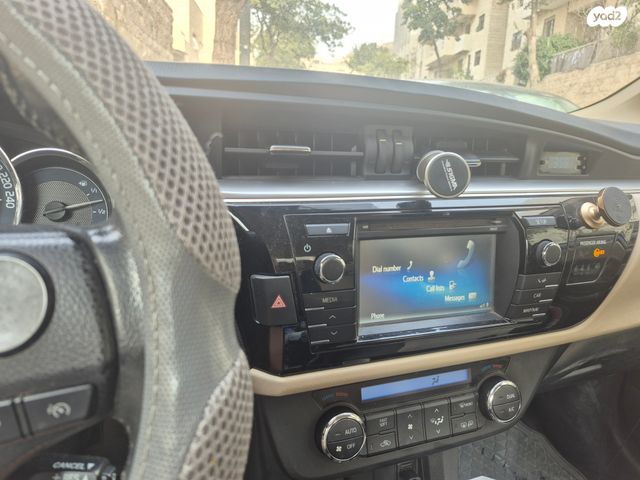 מודעת רכב טויוטה קורולה