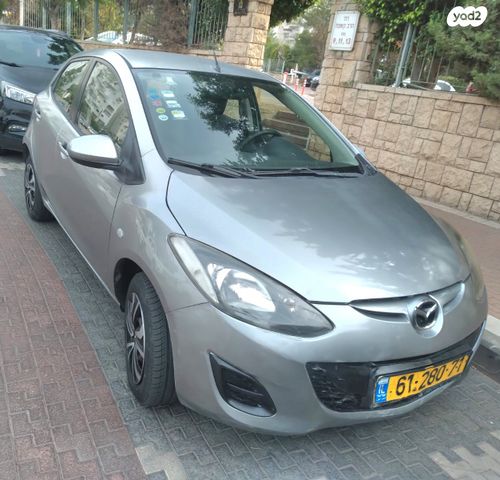 מודעת רכב מאזדה 2