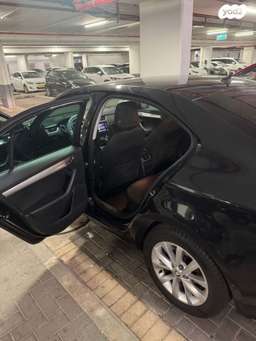 סקודה אוקטביה 