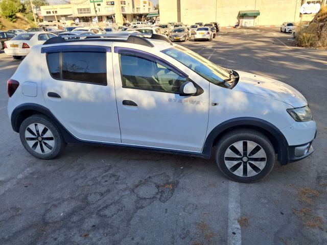 דאצ'יה סנדרו