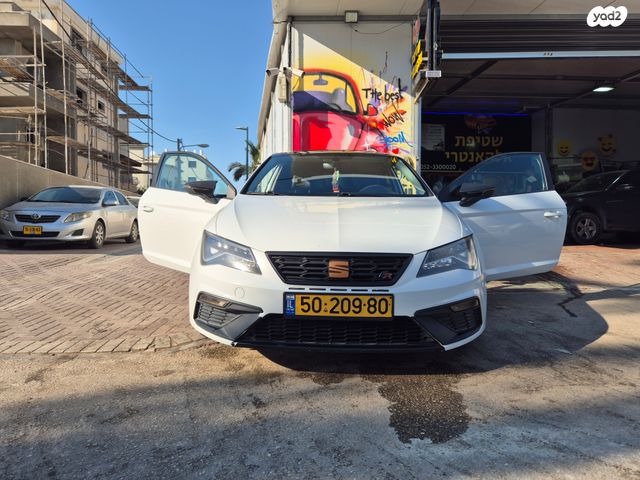 מודעת רכב סיאט לאון