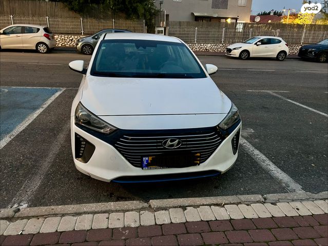 יונדאי איוניק