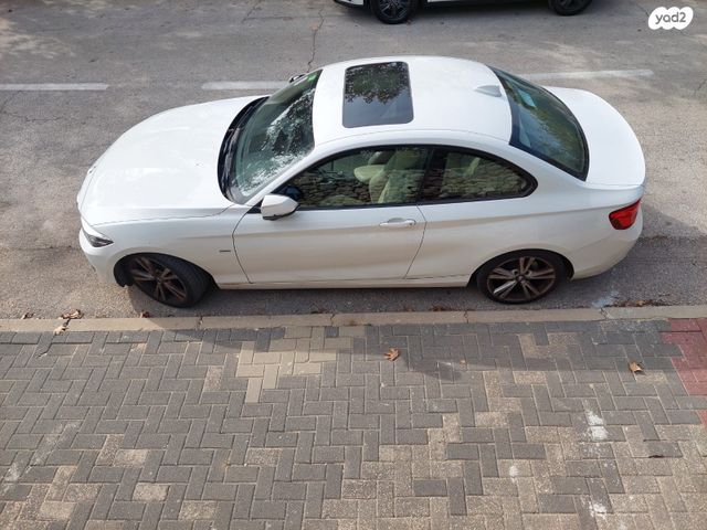 מודעת רכב ב מ וו סדרה 2