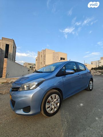 טויוטה יאריס