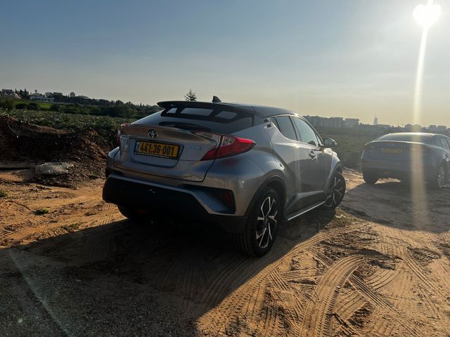 טויוטה C-HR