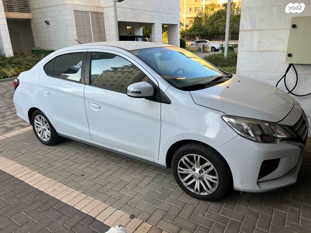 מיצובישי אטראז'