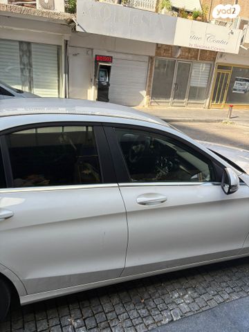 מודעת רכב מרצדס-בנץ C-class
