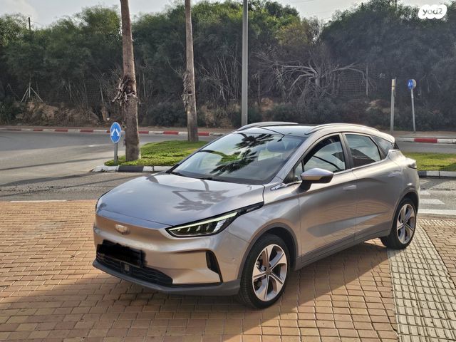 מודעת רכב ג׳ילי Geometry C