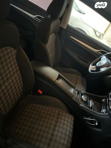 מודעת רכב אם ג'י ZS