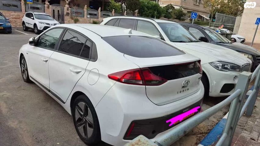 יונדאי איוניק