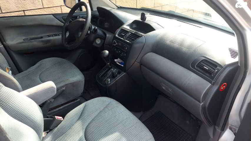 מיצובישי ספייס וואגן