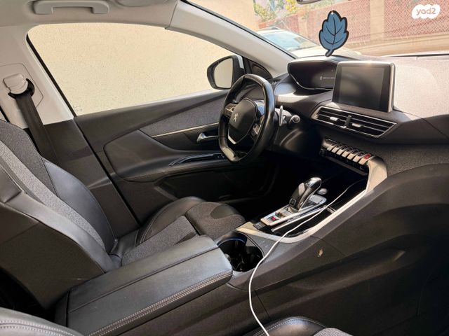 מודעת רכב פיג'ו 3008