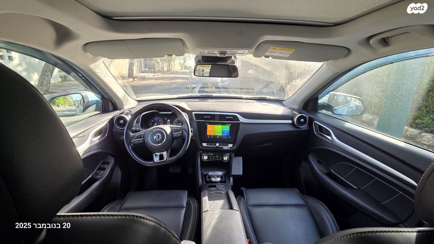 מודעת רכב אם ג'י ZS