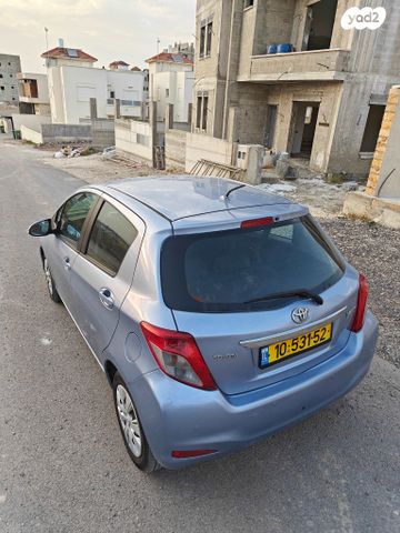 טויוטה יאריס
