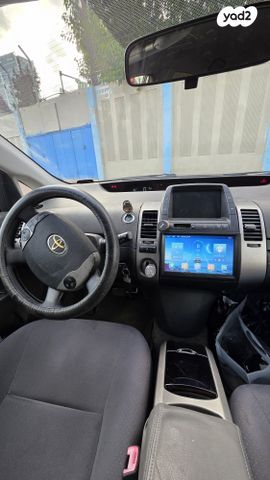 טויוטה פריוס