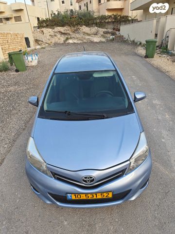 טויוטה יאריס