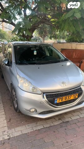 מודעת רכב פיג'ו 208