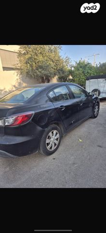 מודעת רכב מאזדה 3