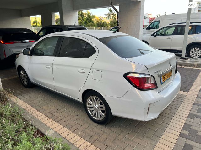 מיצובישי אטראז'