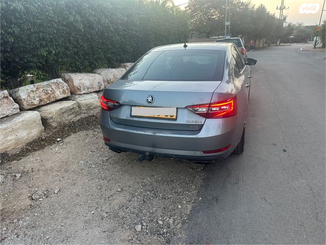 מודעת רכב סקודה סופרב
