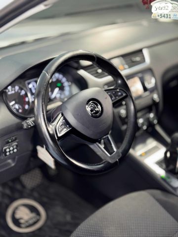 סקודה אוקטביה