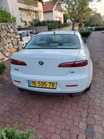 אלפא רומיאו 159