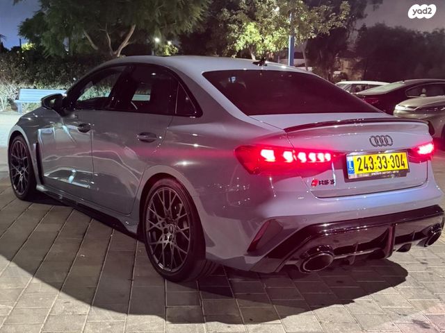 אאודי RS 3