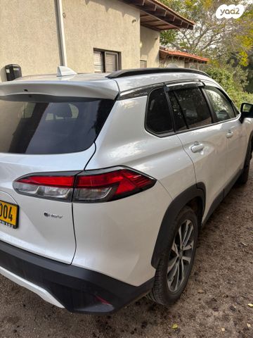 טויוטה קורולה קרוס