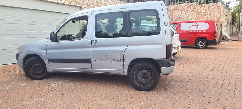 מודעת רכב פיג'ו פרטנר