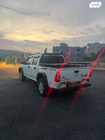 מודעת רכב איסוזו די-מקס