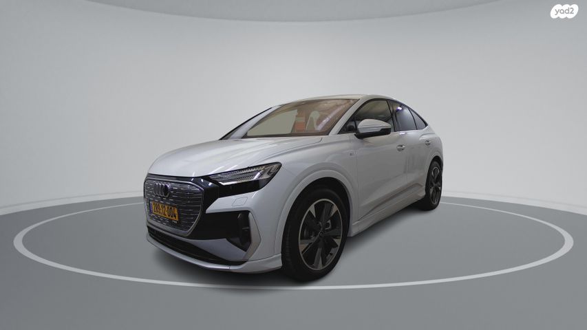 מודעת רכב אאודי Q4 e-tron
