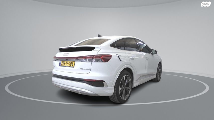 אאודי Q4 e-tron