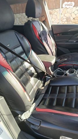 סאנגיונג קורנדו