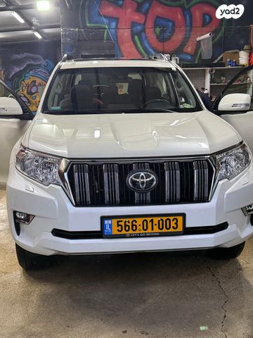 טויוטה לנד קרוזר