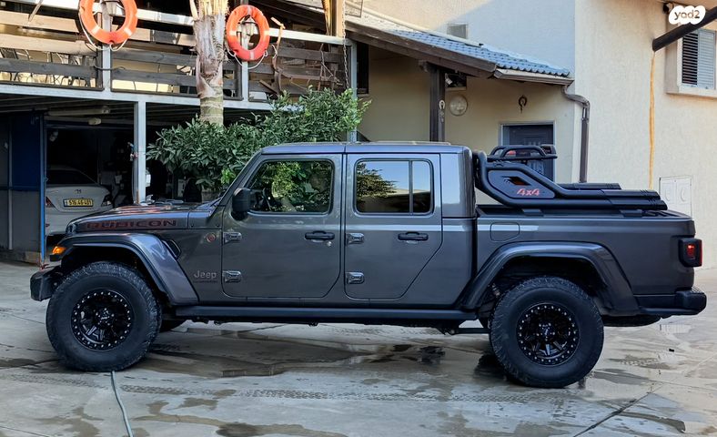 מודעת רכב ג'יפ גלדיאטור