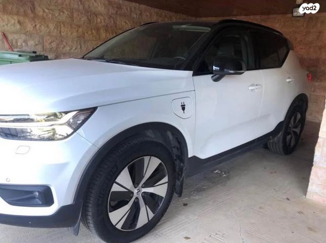 מודעת רכב וולוו XC40
