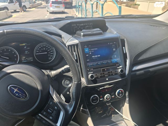 סובארו פורסטר