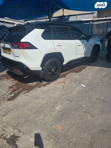 טויוטה RAV4