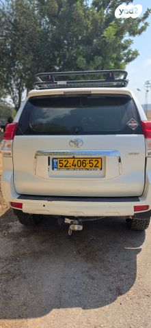 טויוטה לנד קרוזר