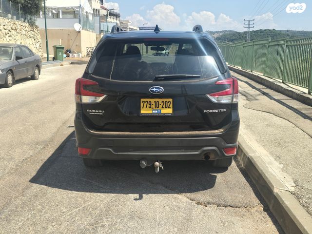 סובארו פורסטר