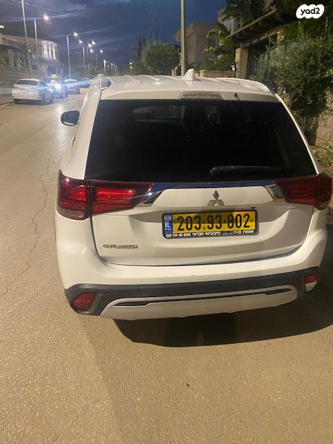 מיצובישי אאוטלנדר