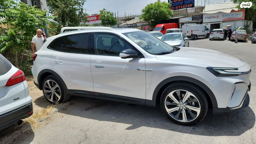 אם ג'י מארוול R