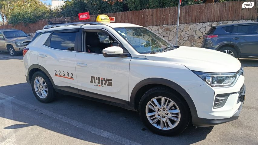 קורנדו LX אוט׳ 1.6 (136 כ״ס)