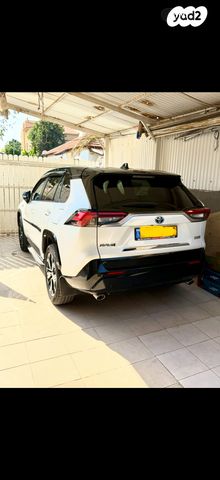 טויוטה RAV4