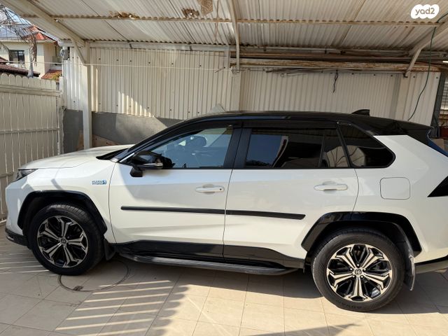 מודעת רכב טויוטה RAV4