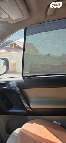 טויוטה לנד קרוזר