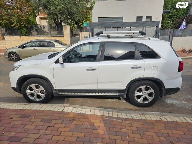 מודעת רכב קיה סורנטו