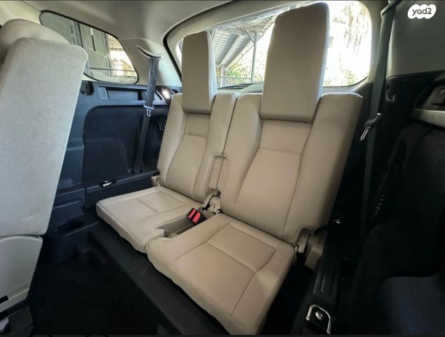 לנד רובר דיסקברי ספורט