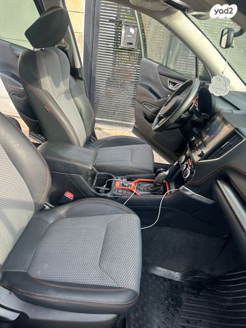 סובארו פורסטר