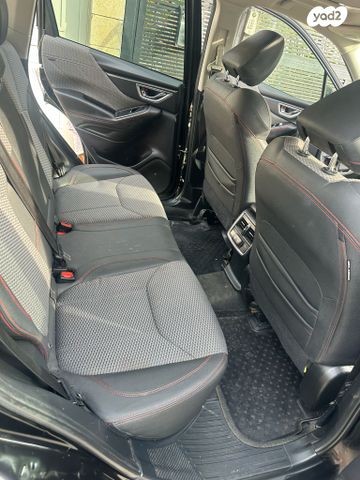 סובארו פורסטר